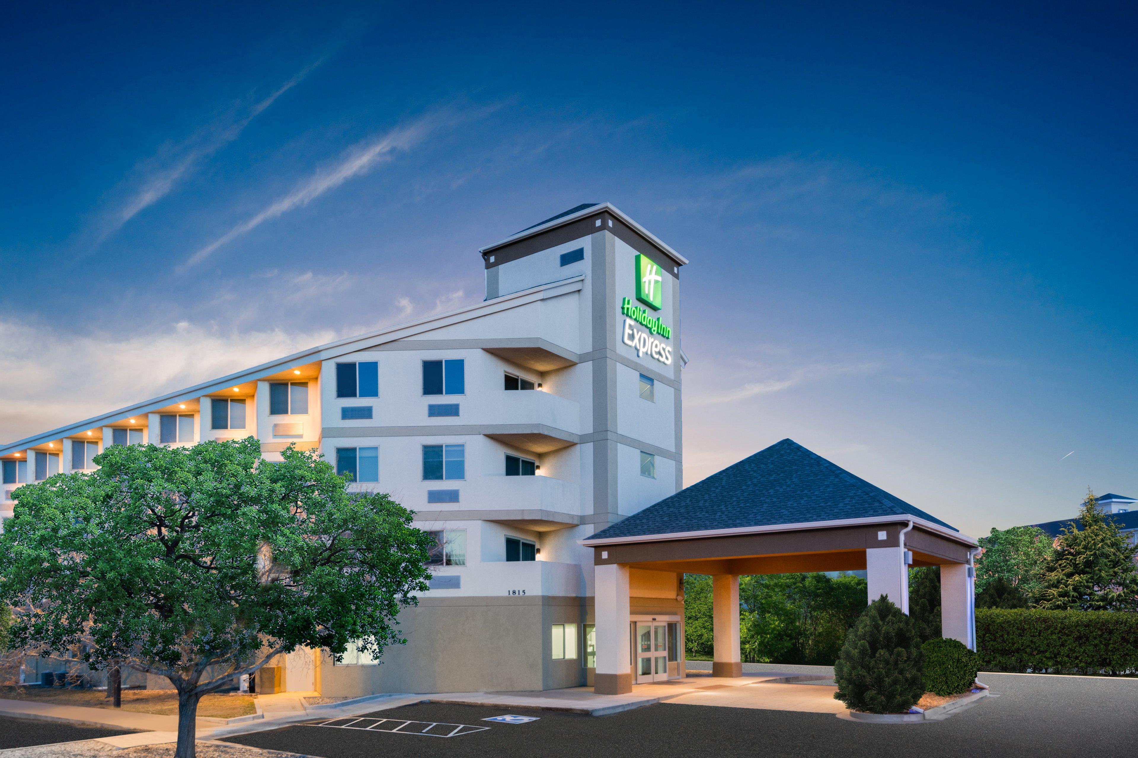 Holiday Inn Express & Suites Colorado Springs-Airport By Ihg Exterior foto
