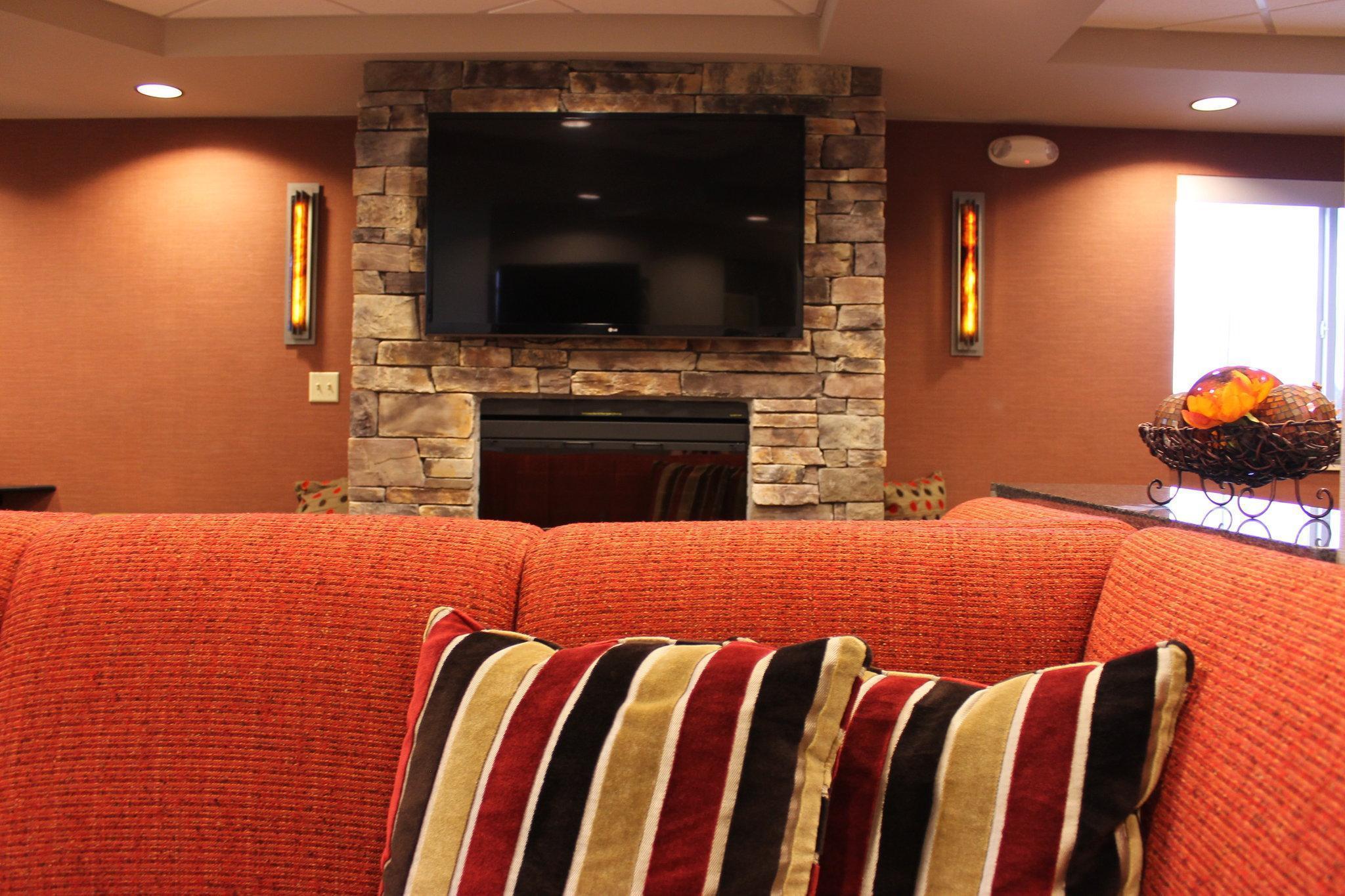 Holiday Inn Express & Suites Colorado Springs-Airport By Ihg Exterior foto