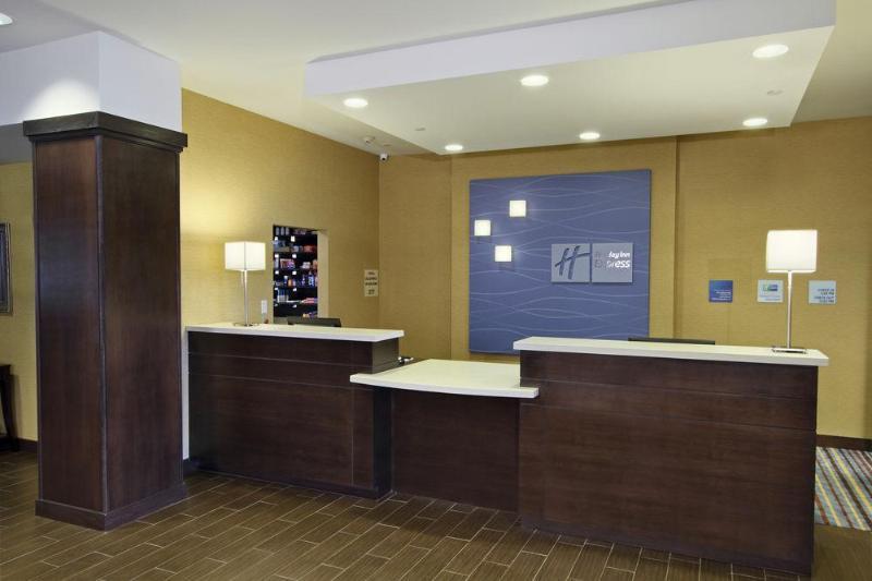Holiday Inn Express & Suites Colorado Springs-Airport By Ihg Exterior foto