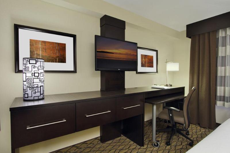Holiday Inn Express & Suites Colorado Springs-Airport By Ihg Exterior foto